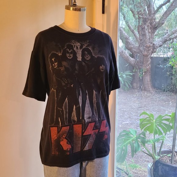 Vintage Tops - Vintage KISS Hit N Run Band Tee